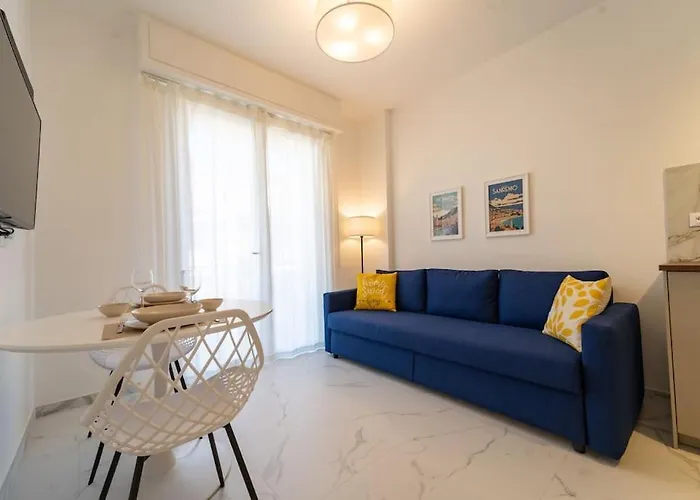 Elegante E Moderno Appartamento-colin Sanremo